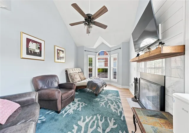 Photo 3 of Sale Pending at 626 Smithfield Rd #604, North Providence, RI 02904 | MLS# 1421980 | Listing updated on 2026-09-30