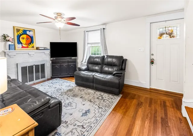 Photo 3 of Single family home for sale at 134 Westwood Ave, Cranston, RI 02905 | MLS# 1422047 | Listing updated on 2026-10-16