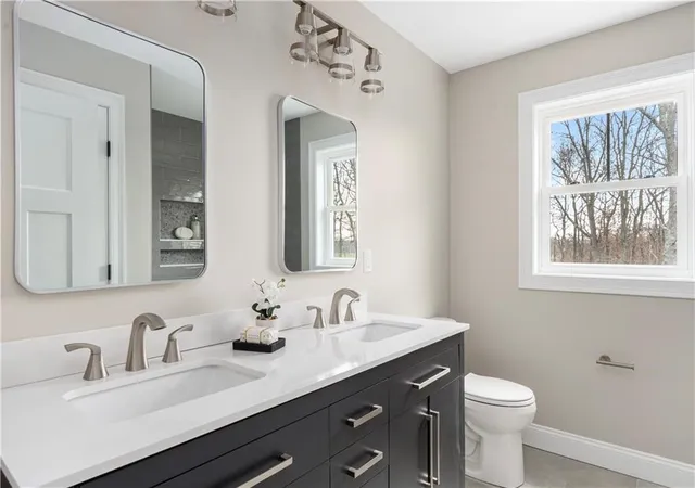 Photo 10 of Single family home for sale at 15 Dawsons Cir, South Kingstown, RI 02879 | MLS# 1422116 | Listing updated on 2026-09-12