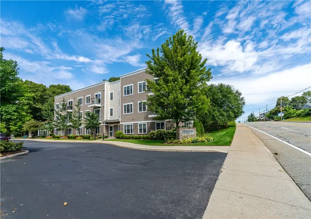 Photo 2 of Sale Pending at 1001 Main St #12, East Greenwich, RI 02818 | MLS# 1422040 | Listing updated on 2026-09-03