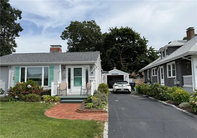 Photo 2 of Single family home for sale at 88 E Terrace Ave, Riverside, RI 02915 | MLS# 1422117 | Listing updated on 2026-09-17