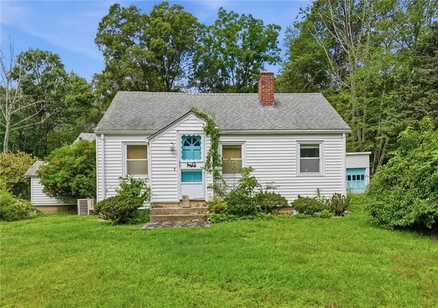 Photo 1 of Single family home for sale at 1639 S County Trl, East Greenwich, RI 02818 | MLS# 1422112 | Listing updated on 2026-09-08