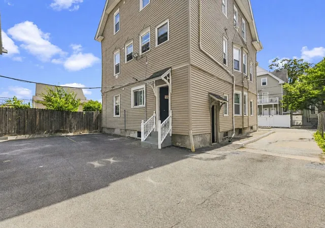 Photo 3 of Sale Pending at 61 Glenham St, Providence, RI 02907 | MLS# 1422162 | Listing updated on 2026-09-23