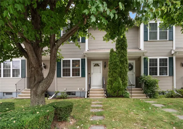 Condo for sale at 4 Unity St, Pawtucket, RI 02860 | MLS# 1422027