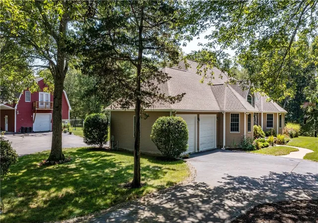 Single family home for sale at 41 Edie's Ln, Exeter, RI 02822 | MLS# 1422194