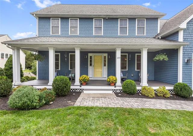Photo 3 of Single family home for sale at 189 Delano Dr, North Kingstown, RI 02852 | MLS# 1421968 | Listing updated on 2026-10-02
