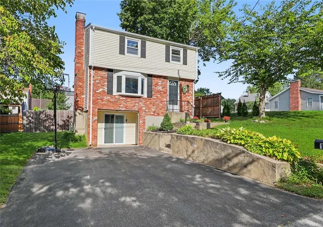 Photo 3 of Single family home for sale at 114 England St, Cumberland, RI 02864 | MLS# 1416061 | Listing updated on 2026-09-28