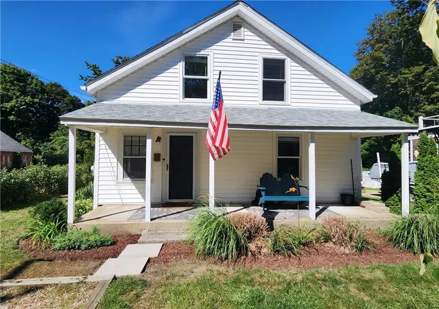 Photo 3 of Single family home for sale at 57 Melrose Ave, Jamestown, RI 02835 | MLS# 1422228 | Listing updated on 2026-10-06