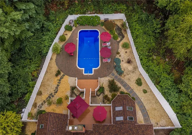 Photo 4 of Sale Pending at 42 Deer Run Dr, West Greenwich, RI 02817 | MLS# 1421763 | Listing updated on 2026-10-01