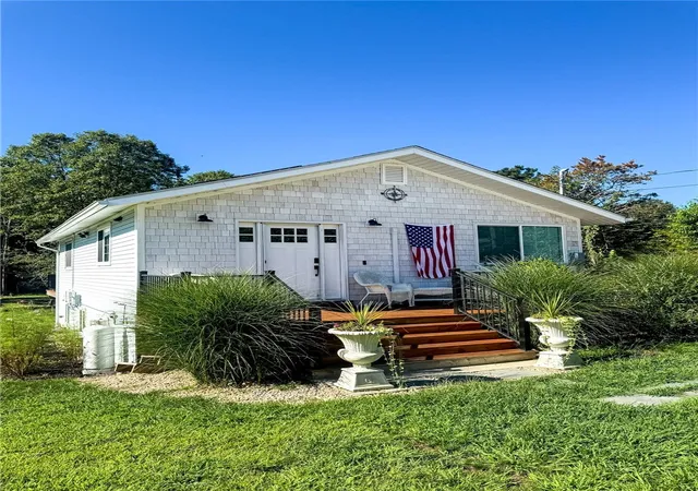 Photo 2 of Single family home for sale at 52 Elm Rd, Wakefield, RI 02879 | MLS# 1421807 | Listing updated on 2026-09-27