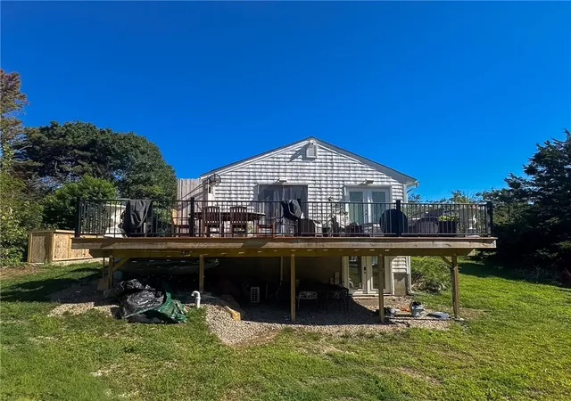 Photo 3 of Single family home for sale at 52 Elm Rd, Wakefield, RI 02879 | MLS# 1421807 | Listing updated on 2026-09-27