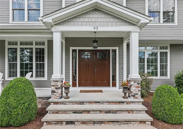 Photo 4 of Sale Pending at 95 Taggart Ct, East Greenwich, RI 02818 | MLS# 1421583 | Listing updated on 2026-09-25