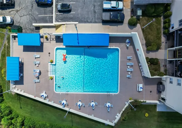 Photo 3 of Sale Pending at 400 Narragansett Pkwy #G-2 East, Warwick, RI 02888 | MLS# 1421985 | Listing updated on 2026-09-13