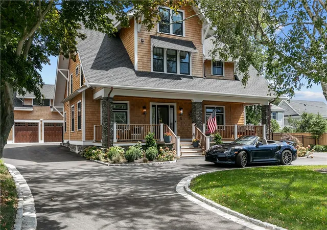 Photo 3 of Mansion for sale at 14 Kay Blvd, Middletown, RI 02840 | MLS# 1422195 | Listing updated on 2026-10-03