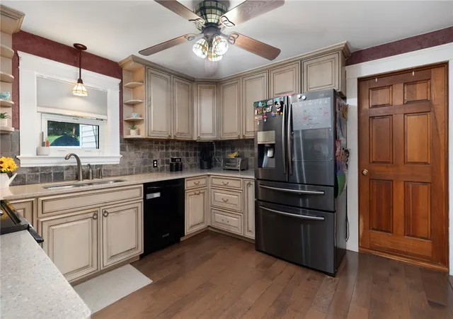 Photo 3 of Single family home for sale at 24 Kenmore St, West Warwick, RI 02893 | MLS# 1422232 | Listing updated on 2026-09-29