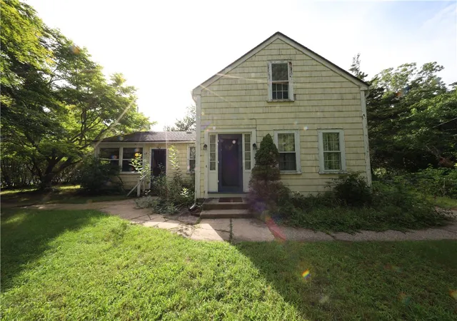 Photo 1 of Single family home for sale at 77 Winter St, Wakefield, RI 02879 | MLS# 1422070 | Listing updated on 2026-09-13