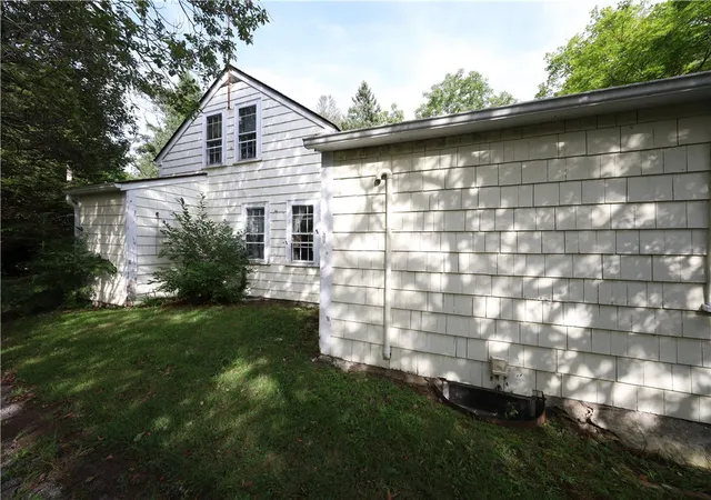 Photo 2 of Single family home for sale at 77 Winter St, Wakefield, RI 02879 | MLS# 1422070 | Listing updated on 2026-09-13