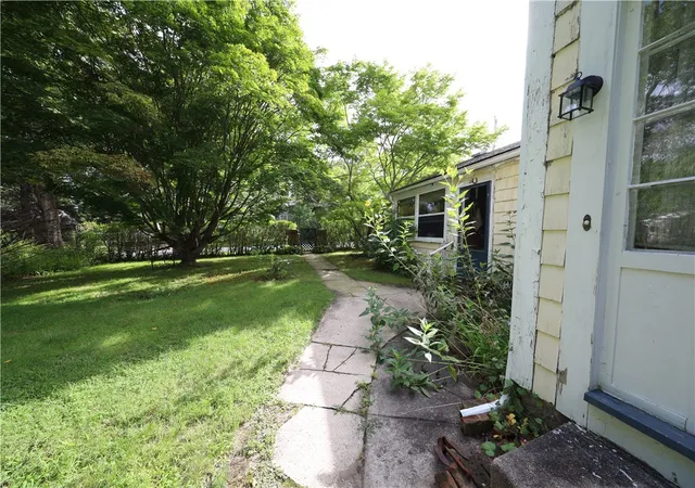 Photo 4 of Single family home for sale at 77 Winter St, Wakefield, RI 02879 | MLS# 1422070 | Listing updated on 2026-09-13