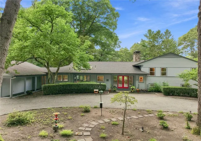 Photo 1 of Single family home for sale at 275 Forge Rd, North Kingstown, RI 02852 | MLS# 1422071 | Listing updated on 2026-09-13