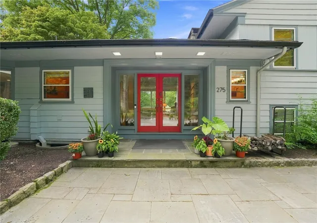 Photo 2 of Single family home for sale at 275 Forge Rd, North Kingstown, RI 02852 | MLS# 1422071 | Listing updated on 2026-09-13