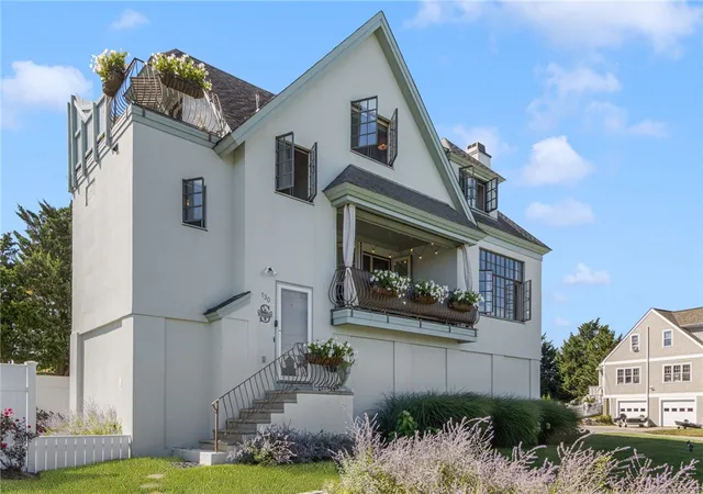Photo 2 of Sale Pending at 130 Comn Fence Blvd, Portsmouth, RI 02871 | MLS# 1422154 | Listing updated on 2026-10-02