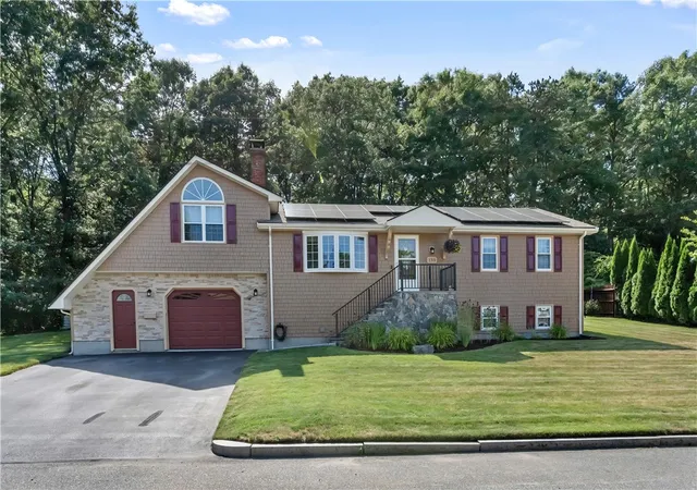 Photo 1 of Sale Pending at 139 Ray Ave, Woonsocket, RI 02895 | MLS# 1421964 | Listing updated on 2026-10-06