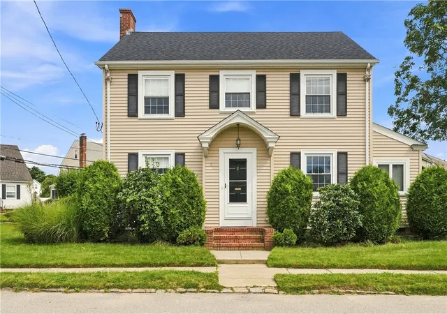 Photo 1 of Single family home for sale at 80 Knollwood Ave, Cranston, RI 02910 | MLS# 1422213 | Listing updated on 2026-10-04