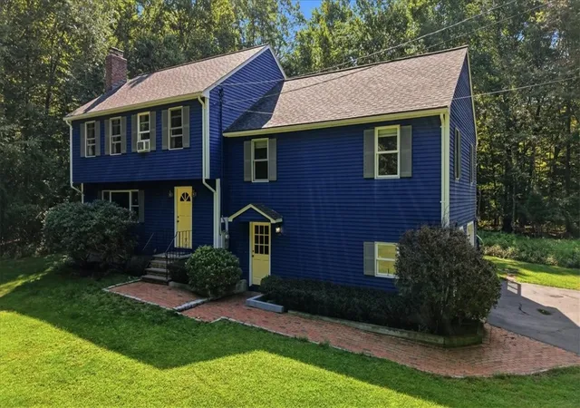 Photo 2 of Single family home for sale at 122 Burlingame Rd, Smithfield, RI 02917 | MLS# 1422345 | Listing updated on 2026-09-28