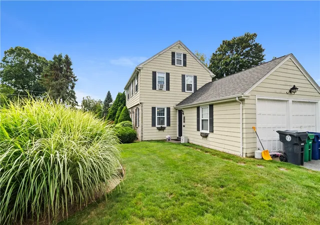 Photo 2 of Sale Pending at 27 Merry Mount Dr, Warwick, RI 02888 | MLS# 1422204 | Listing updated on 2026-09-14
