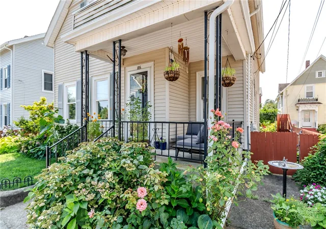 Photo 2 of Single family home for sale at 85 Armistice Blvd, Pawtucket, RI 02860 | MLS# 1420337 | Listing updated on 2026-10-12