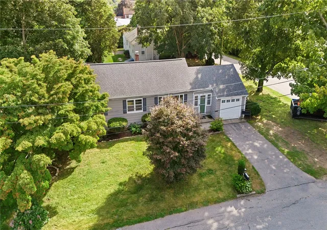 Photo 3 of Single family home for sale at 16 Garden St, Portsmouth, RI 02871 | MLS# 1416905 | Listing updated on 2026-09-12