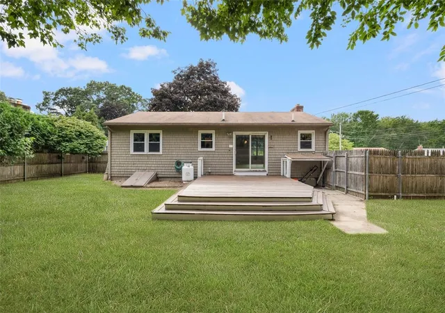 Photo 3 of Single family home for sale at 120 Tampa St, West Warwick, RI 02893 | MLS# 1422481 | Listing updated on 2026-09-27