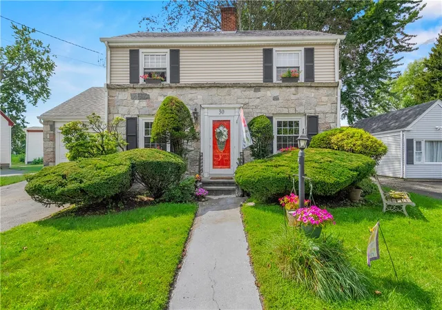 Photo 1 of Single family home for sale at 30 Beacon Cir, Cranston, RI 02910 | MLS# 1422174 | Listing updated on 2026-09-27
