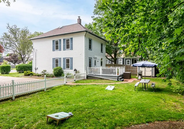 Photo 2 of Single family home for sale at 475 Woodruff Ave, Wakefield, RI 02879 | MLS# 1422510 | Listing updated on 2026-09-08