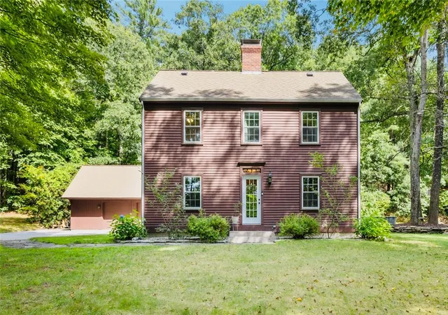Photo 2 of Single family home for sale at 15 Paine District Rd, Woodstock, CT 06281 | MLS# 1422207 | Listing updated on 2026-09-15