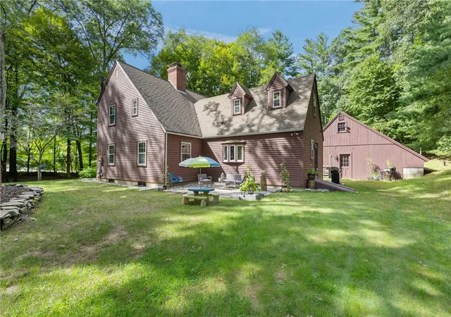 Photo 3 of Single family home for sale at 15 Paine District Rd, Woodstock, CT 06281 | MLS# 1422207 | Listing updated on 2026-09-15