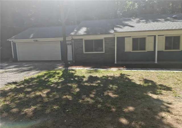 Photo 2 of Single family home for sale at 724 Greenville Ave, Johnston, RI 02919 | MLS# 1420421 | Listing updated on 2026-09-15