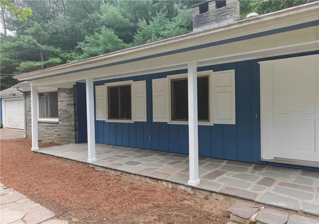 Photo 4 of Single family home for sale at 724 Greenville Ave, Johnston, RI 02919 | MLS# 1420421 | Listing updated on 2026-09-15