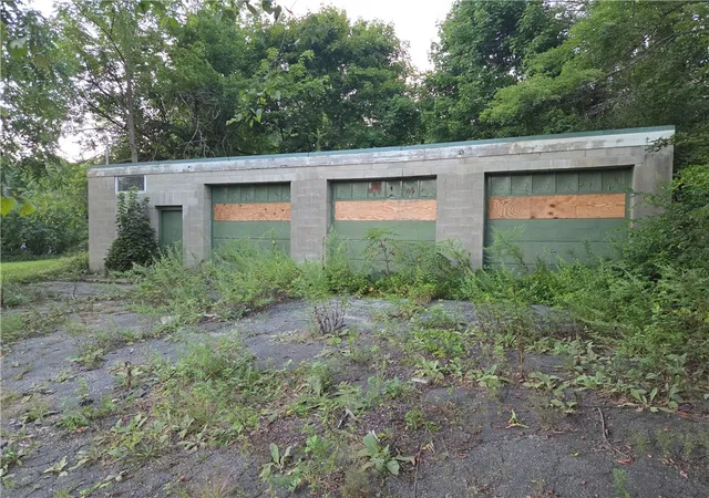 Photo 20 of Sale Pending at 5 Pine Hl Rd, Johnston, RI 02919 | MLS# 1422544 | Listing updated on 2026-09-20