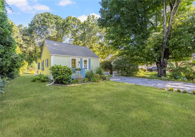 Photo 2 of Single family home for sale at 20 Samuel Rodman St, Wakefield, RI 02879 | MLS# 1422602 | Listing updated on 2026-09-12
