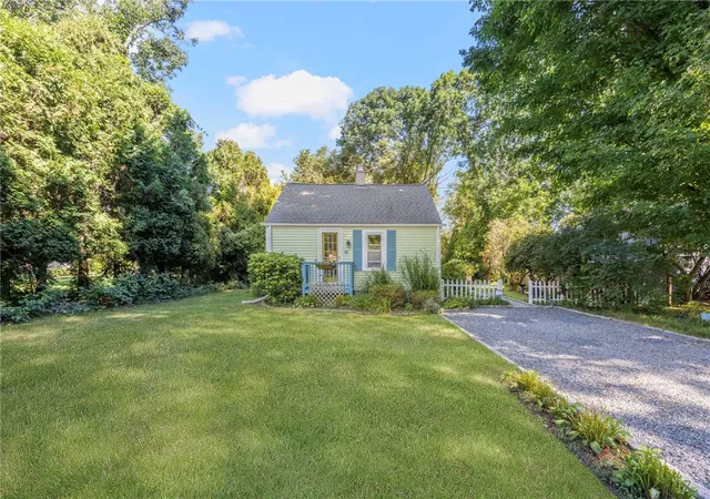 Photo 3 of Single family home for sale at 20 Samuel Rodman St, Wakefield, RI 02879 | MLS# 1422602 | Listing updated on 2026-09-12