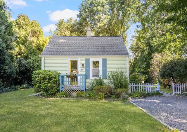 Photo 4 of Single family home for sale at 20 Samuel Rodman St, Wakefield, RI 02879 | MLS# 1422602 | Listing updated on 2026-09-12