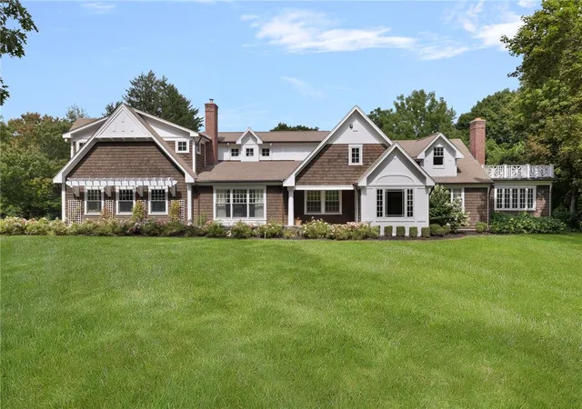 Photo 1 of Sale Pending at 543 Woonsocket Hl Rd, North Smithfield, RI 02896 | MLS# 1422599 | Listing updated on 2026-09-29