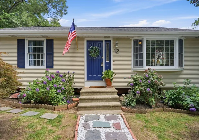 Photo 1 of Single family home for sale at 12 View St, Lincoln, RI 02865 | MLS# 1422506 | Listing updated on 2026-10-18