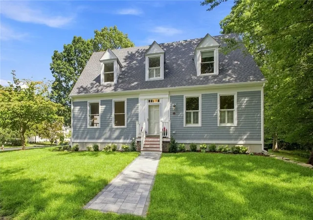 Photo 1 of Single family home for sale at 4 Woodhaven Rd, Barrington, RI 02806 | MLS# 1422554 | Listing updated on 2026-09-14