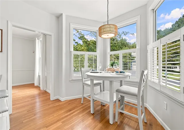 Photo 3 of Sale Pending at 4 Woodhaven Rd, Barrington, RI 02806 | MLS# 1422554 | Listing updated on 2026-10-06