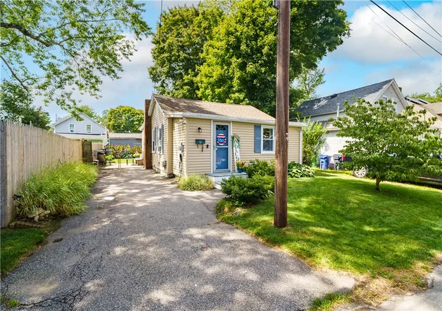 Photo 2 of Single family home for sale at 61 Logan St, Warwick, RI 02889 | MLS# 1422402 | Listing updated on 2026-09-20