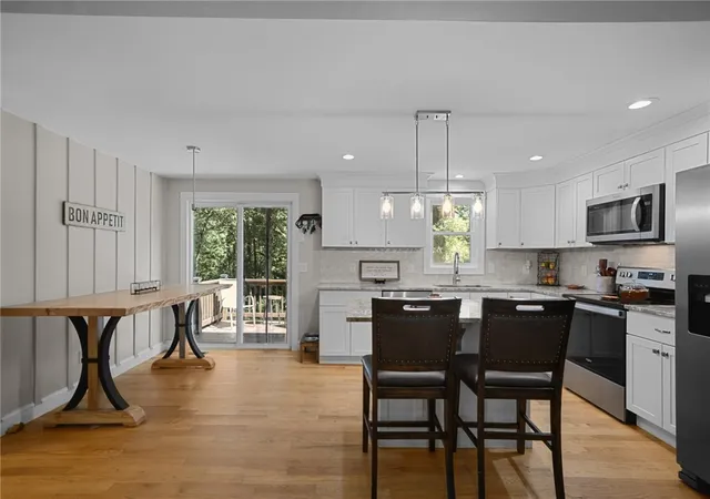 Photo 2 of Single family home for sale at 118 Woodville Alton Rd, Hope Valley, RI 02832 | MLS# 1422668 | Listing updated on 2026-09-27