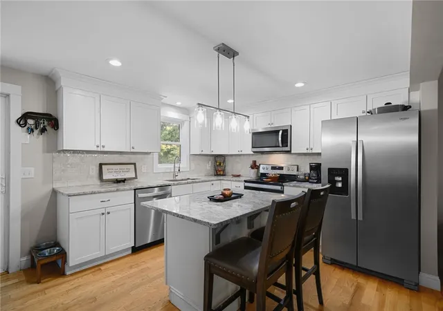 Photo 3 of Single family home for sale at 118 Woodville Alton Rd, Hope Valley, RI 02832 | MLS# 1422668 | Listing updated on 2026-09-27