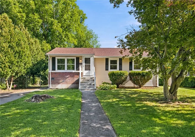 Photo 2 of Single family home for sale at 9 Atlantic Ave, North Providence, RI 02904 | MLS# 1422714 | Listing updated on 2026-10-02